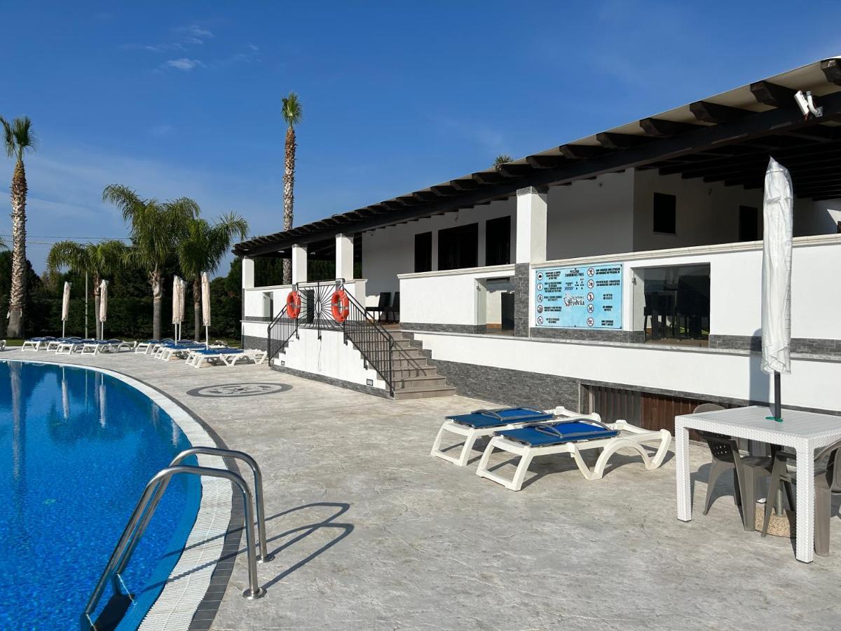 Residence Hydria Campofelice Di Roccella Esterno foto