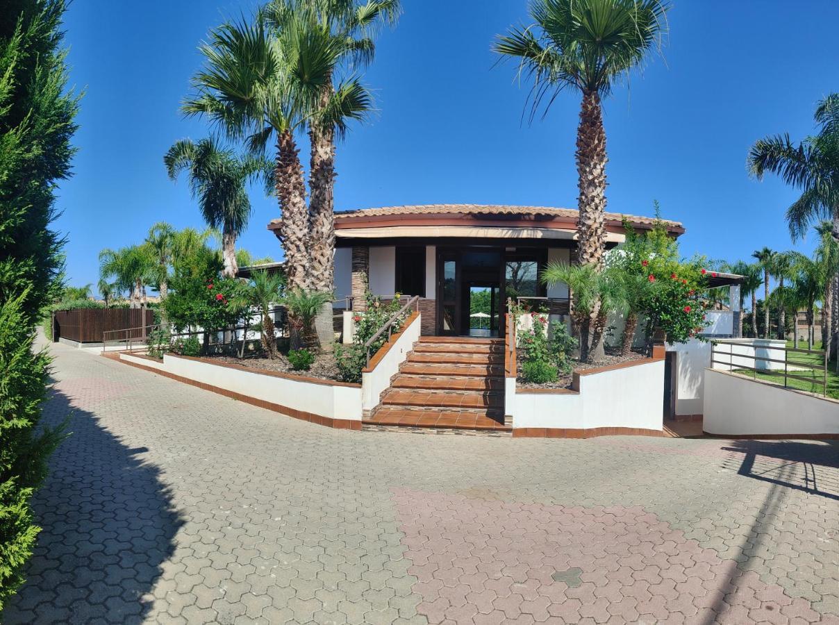 Residence Hydria Campofelice Di Roccella Esterno foto
