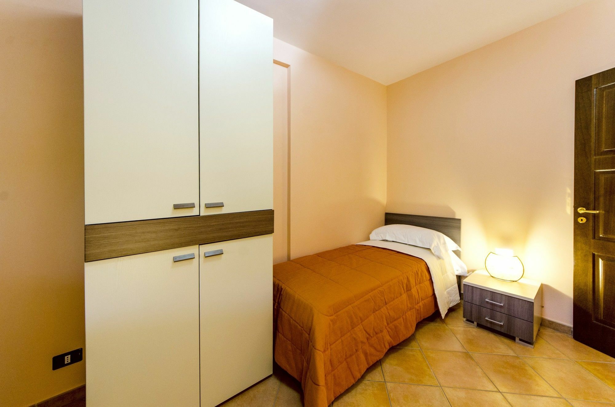 Residence Hydria Campofelice Di Roccella Esterno foto